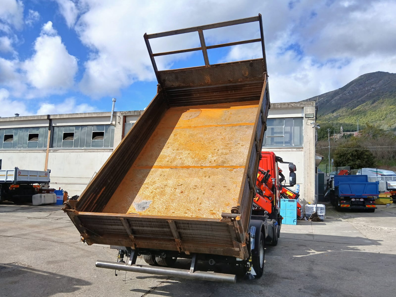 IVECO EUROCARGO 80-190 - Camião grua: foto 5 IVECO EUROCARGO 80-190 - Camião grua: foto 5