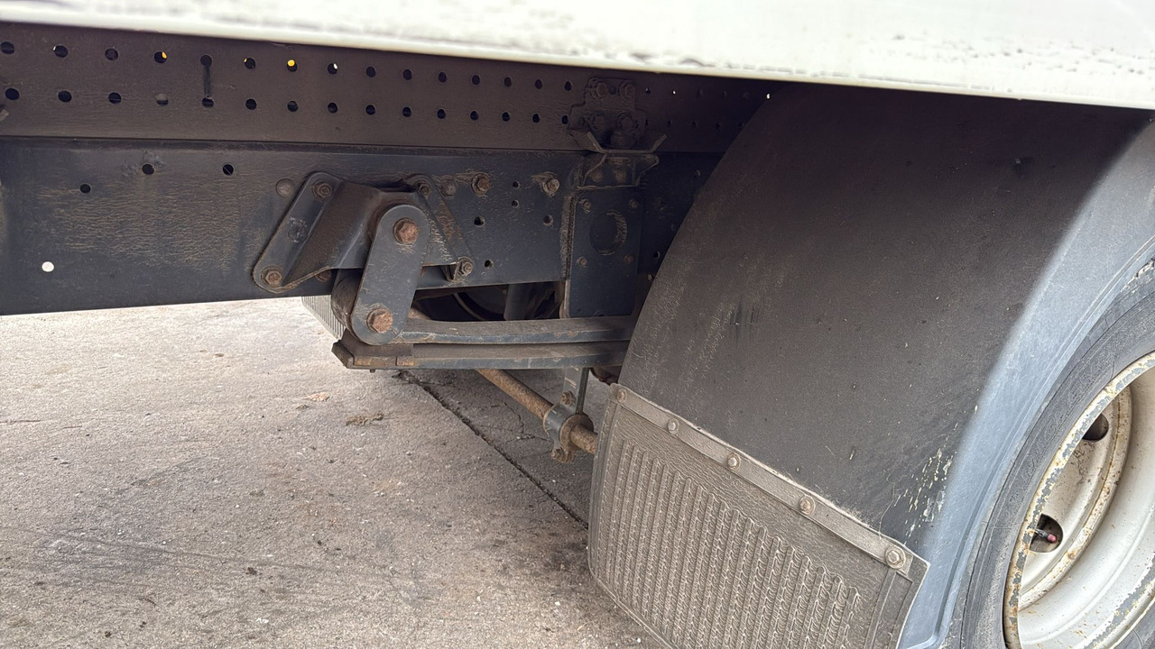 IVECO EUROCARGO 80-190 - Camião chassi: foto 5 IVECO EUROCARGO 80-190 - Camião chassi: foto 5