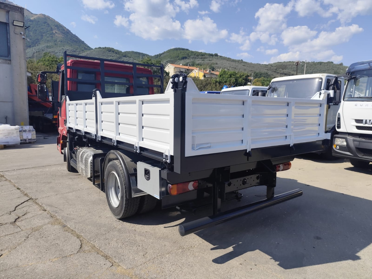 IVECO EUROCARGO 80-190 - Camião chassi: foto 5 IVECO EUROCARGO 80-190 - Camião chassi: foto 5