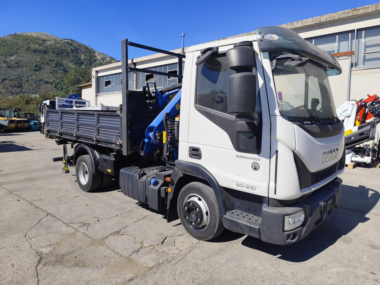 Camião grua, Camião basculante IVECO EUROCARGO 80-210: foto 35 Camião grua, Camião basculante IVECO EUROCARGO 80-210: foto 35