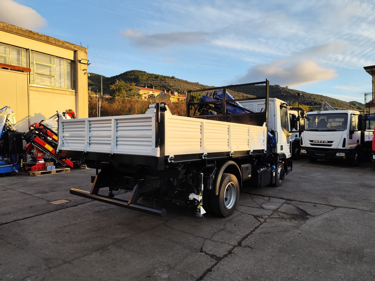 Camião grua, Camião basculante IVECO EUROCARGO 80-210: foto 45