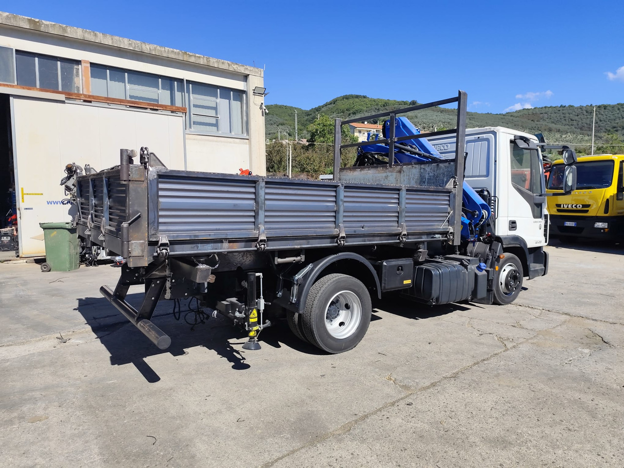 Camião grua, Camião basculante IVECO EUROCARGO 80-210: foto 30 Camião grua, Camião basculante IVECO EUROCARGO 80-210: foto 30