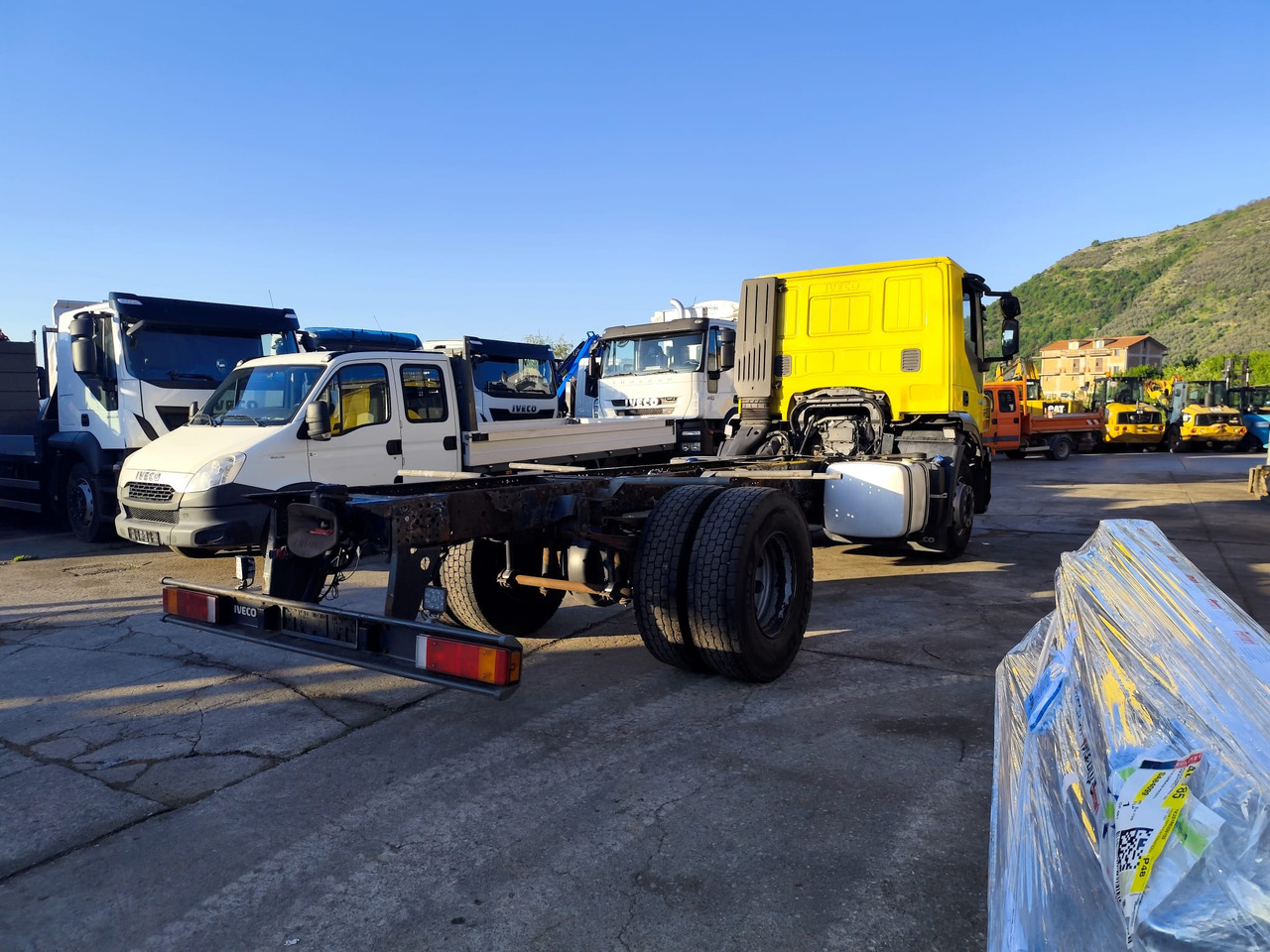 IVECO STRALIS 190S36 - Camião chassi: foto 3 IVECO STRALIS 190S36 - Camião chassi: foto 3