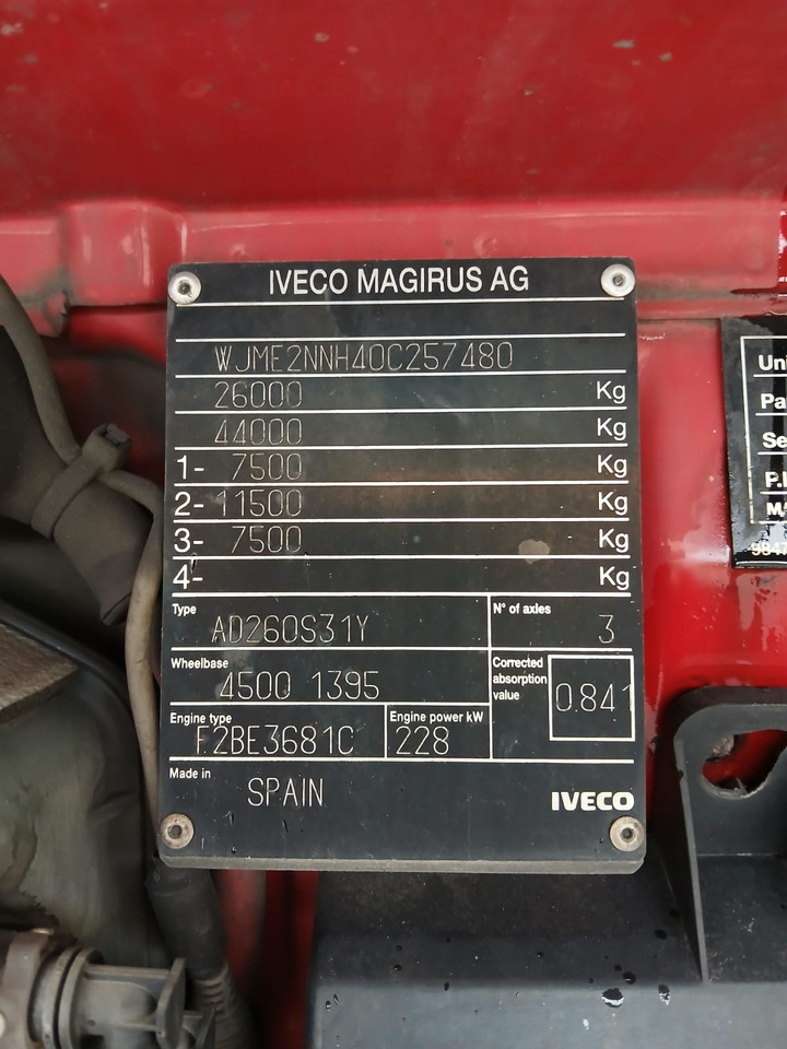 IVECO STRALIS AD 260S31 - Camião chassi: foto 5 IVECO STRALIS AD 260S31 - Camião chassi: foto 5