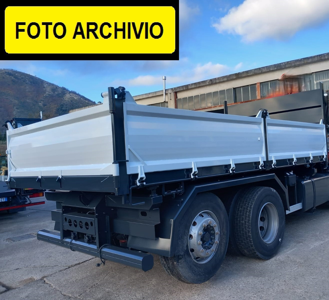 IVECO STRALIS AD 260S31 XP - Camião grua: foto 2 IVECO STRALIS AD 260S31 XP - Camião grua: foto 2