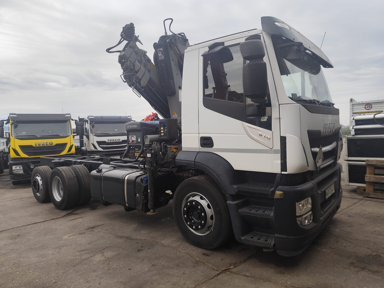 IVECO STRALIS AD 260S31 XP - Camião grua: foto 5 IVECO STRALIS AD 260S31 XP - Camião grua: foto 5