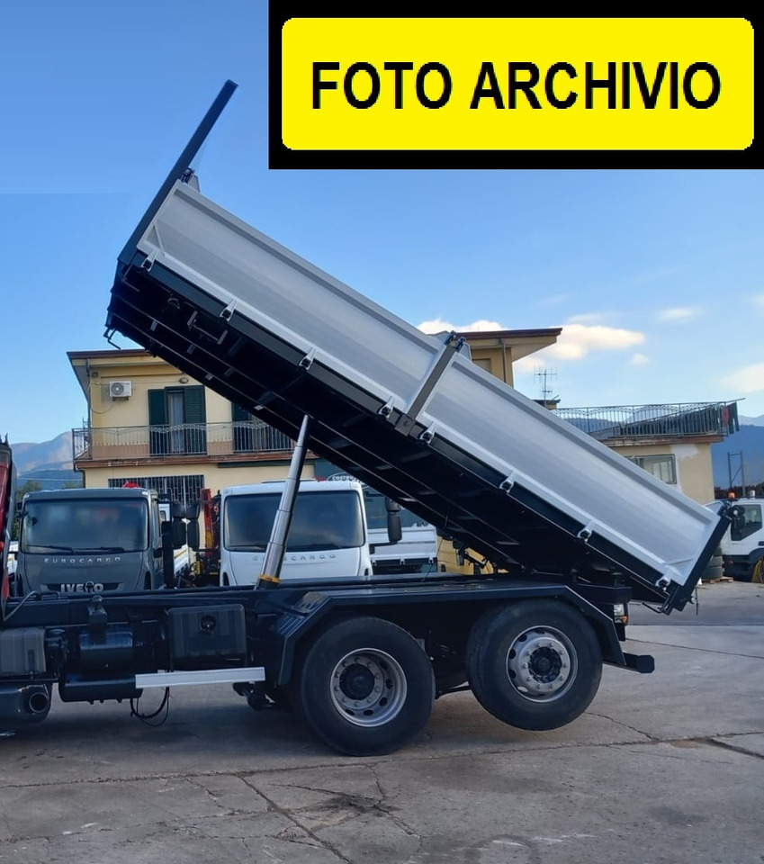 IVECO STRALIS AD 260S31 XP - Camião grua: foto 4 IVECO STRALIS AD 260S31 XP - Camião grua: foto 4
