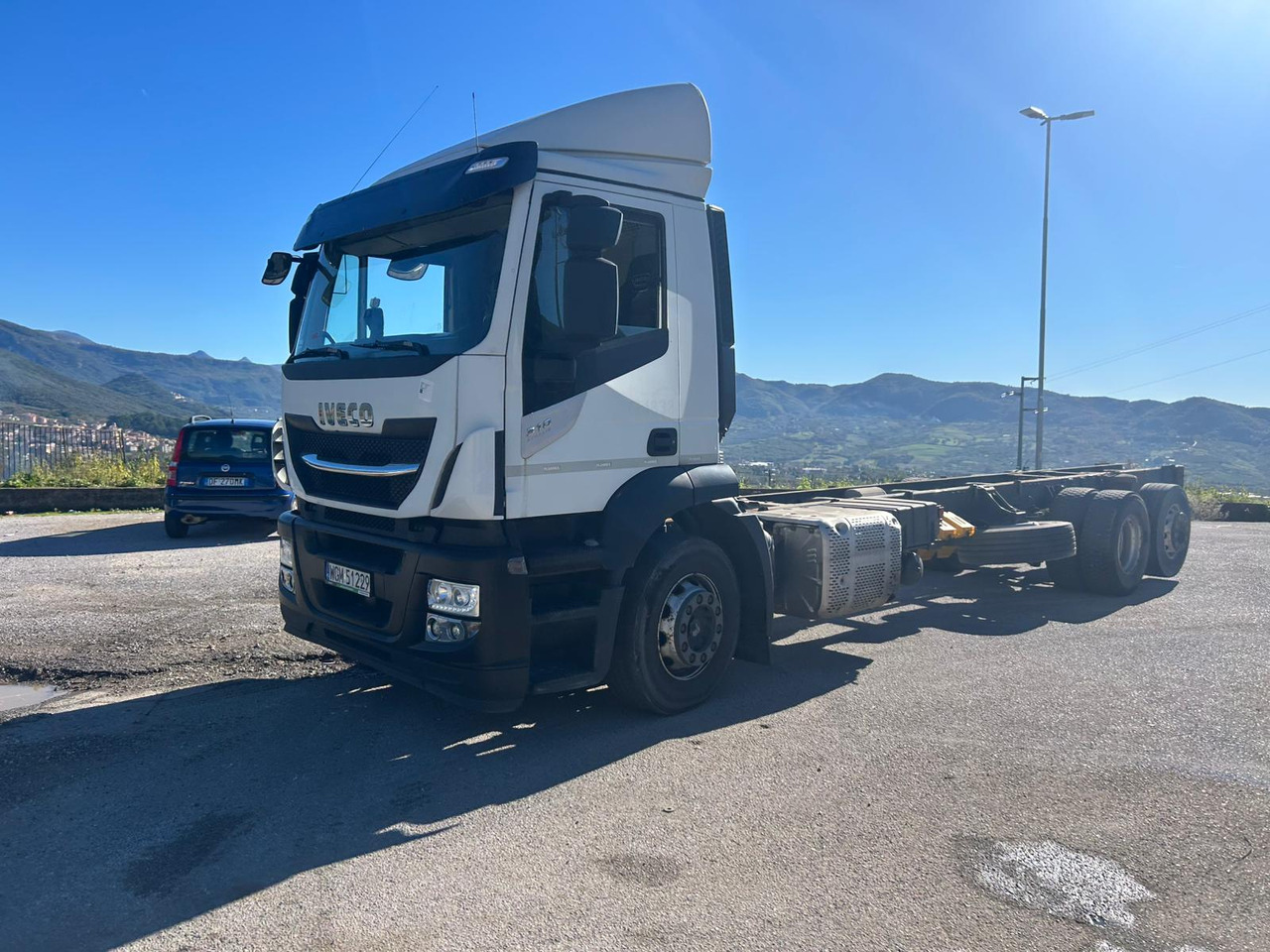 IVECO STRALIS AD 260S31 XP - Camião chassi: foto 1 IVECO STRALIS AD 260S31 XP - Camião chassi: foto 1