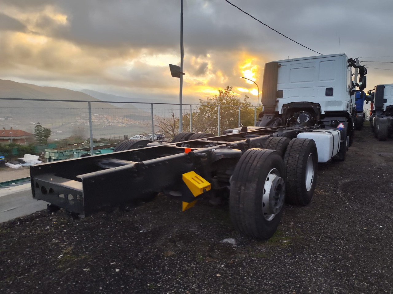 Camião chassi IVECO STRALIS AD 260S31 XP: foto 9