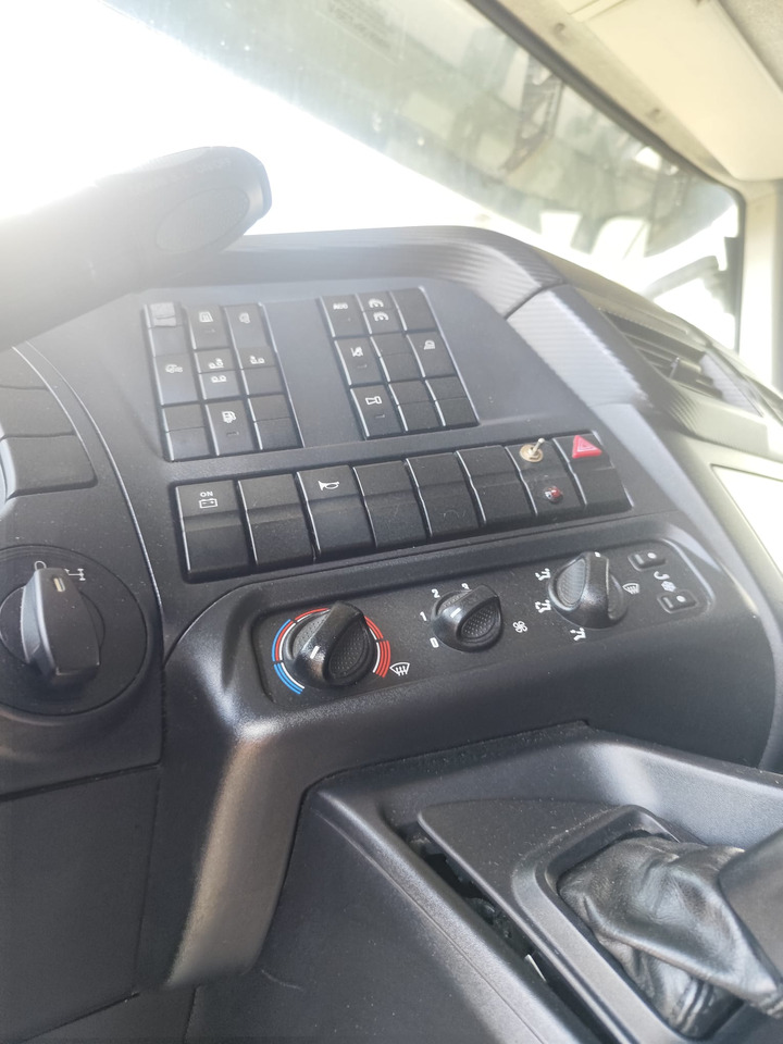 IVECO STRALIS AD 260S31 Y/P - Camião chassi: foto 3 IVECO STRALIS AD 260S31 Y/P - Camião chassi: foto 3