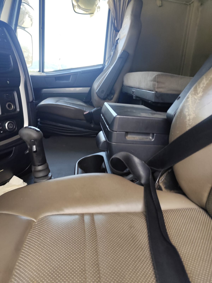 IVECO STRALIS AS 260S46 - Camião de caixa aberta/ Plataforma: foto 5 IVECO STRALIS AS 260S46 - Camião de caixa aberta/ Plataforma: foto 5