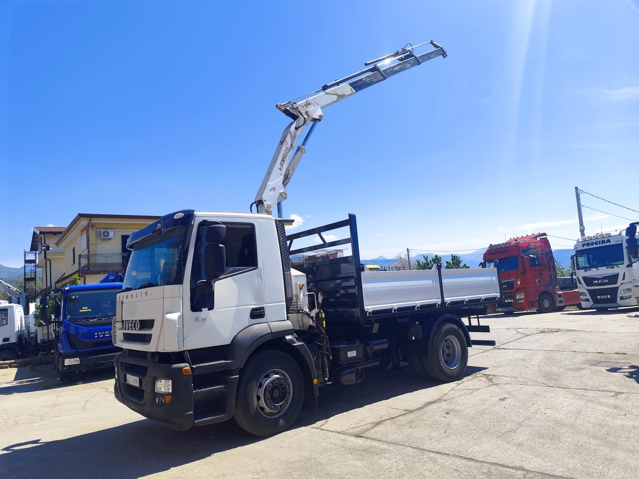 Camião grua IVECO STRALIS CUBE 190S33: foto 25
