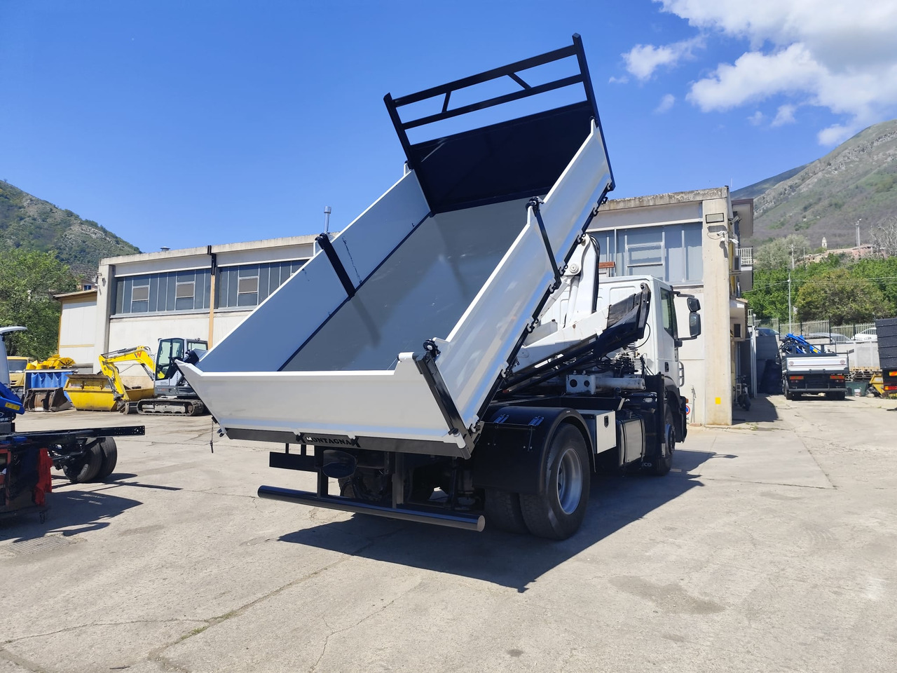 Camião grua IVECO STRALIS CUBE 190S33: foto 10