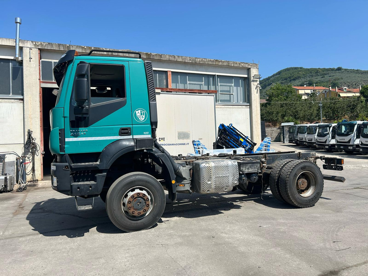IVECO TRAKKER 190T41 - Camião chassi: foto 2 IVECO TRAKKER 190T41 - Camião chassi: foto 2