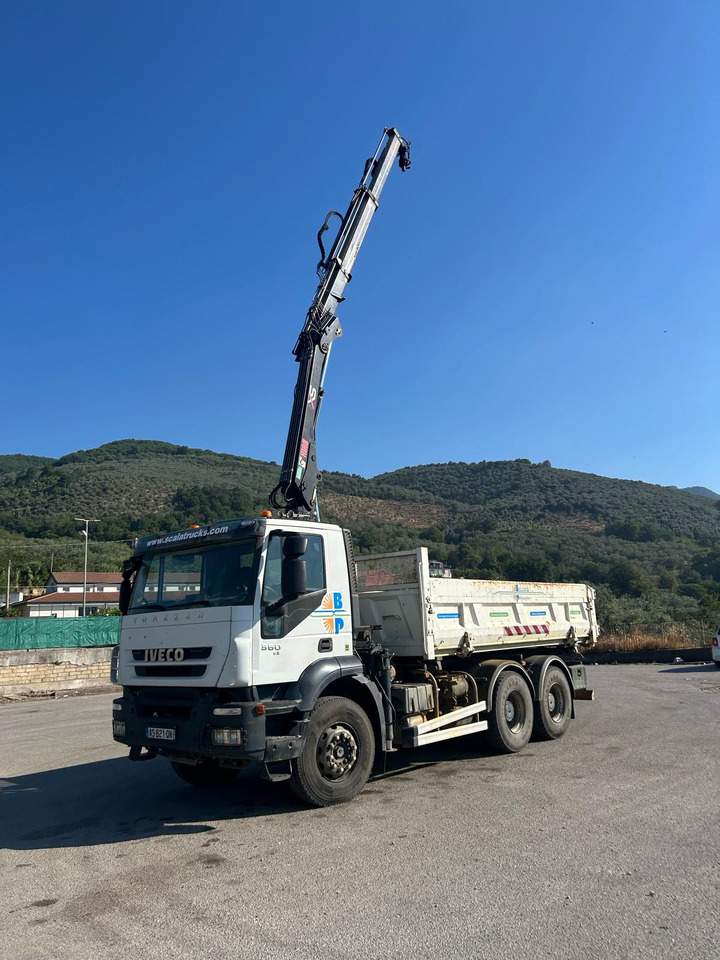 IVECO TRAKKER 260T36 - Camião grua, Camião basculante: foto 1 IVECO TRAKKER 260T36 - Camião grua, Camião basculante: foto 1