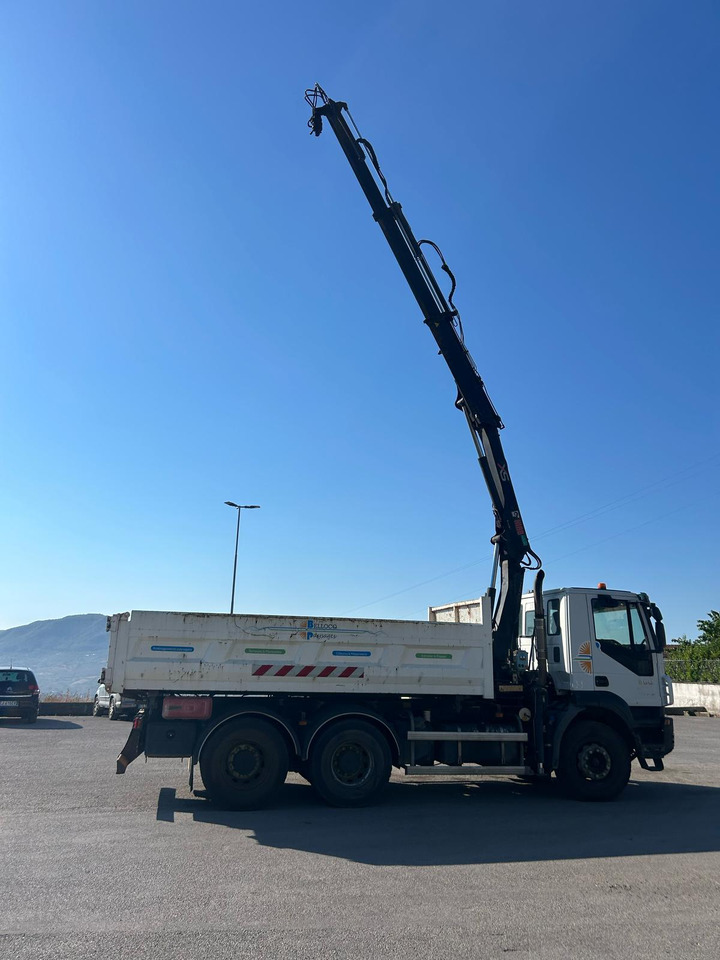 IVECO TRAKKER 260T36 - Camião grua, Camião basculante: foto 3 IVECO TRAKKER 260T36 - Camião grua, Camião basculante: foto 3