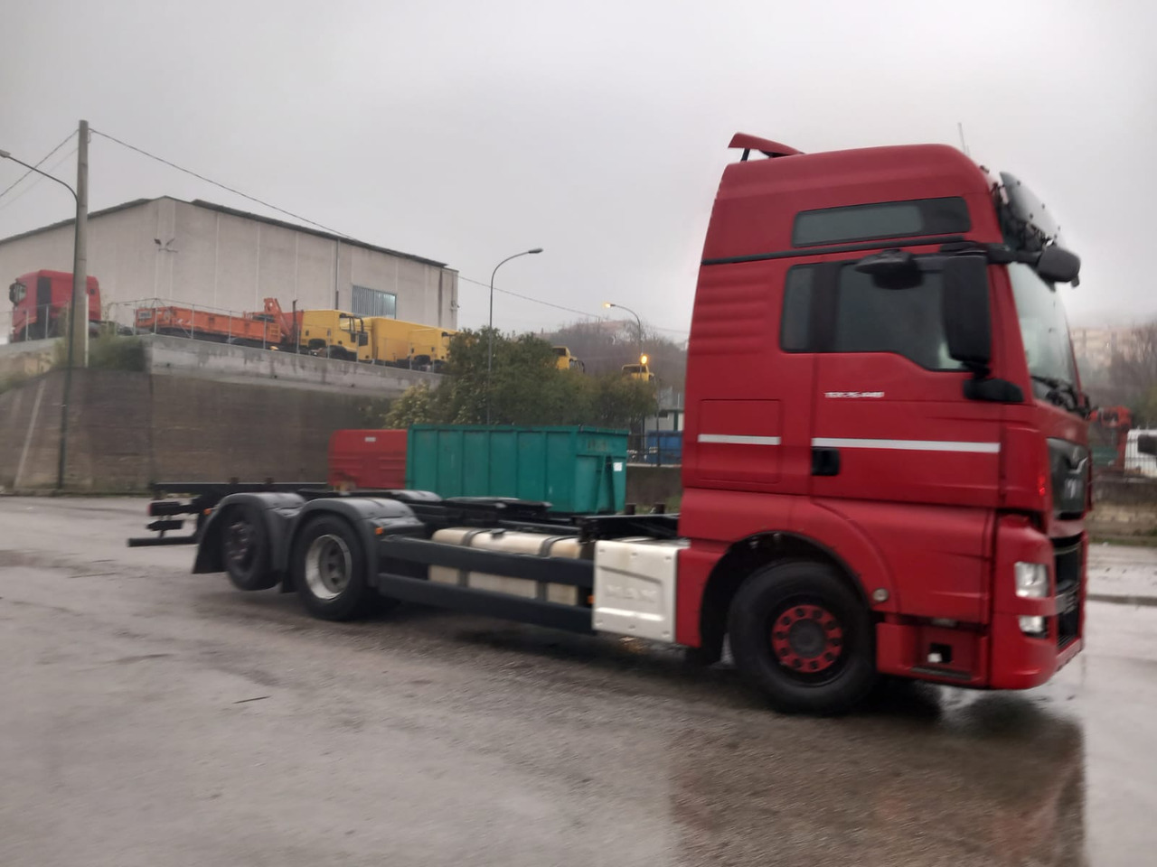 Camião transportador de contêineres/ Caixa móvel MAN TGX 26.440: foto 10