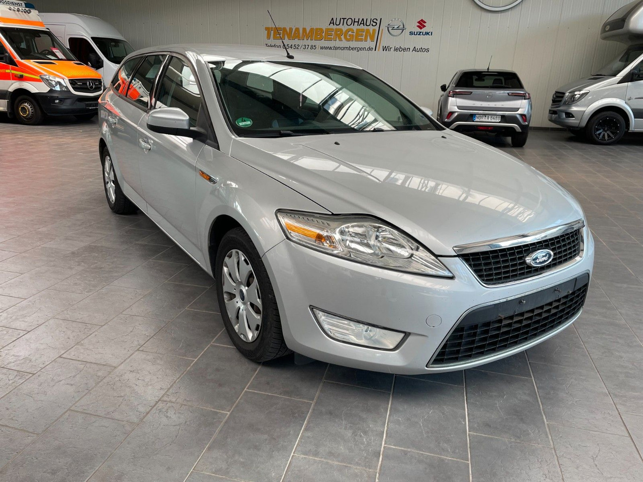 Ford Mondeo Turnier Trend / AHK / 8-fach Bereift - Automóvel: foto 1 Ford Mondeo Turnier Trend / AHK / 8-fach Bereift - Automóvel: foto 1
