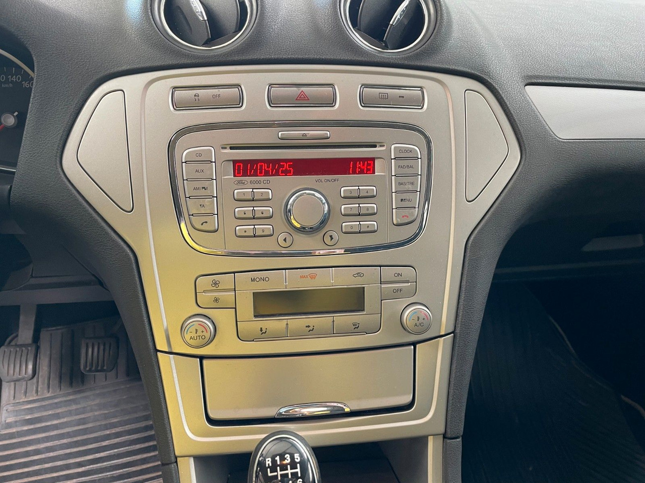 Automóvel Ford Mondeo Turnier Trend  / AHK / 8-fach Bereift: foto 12