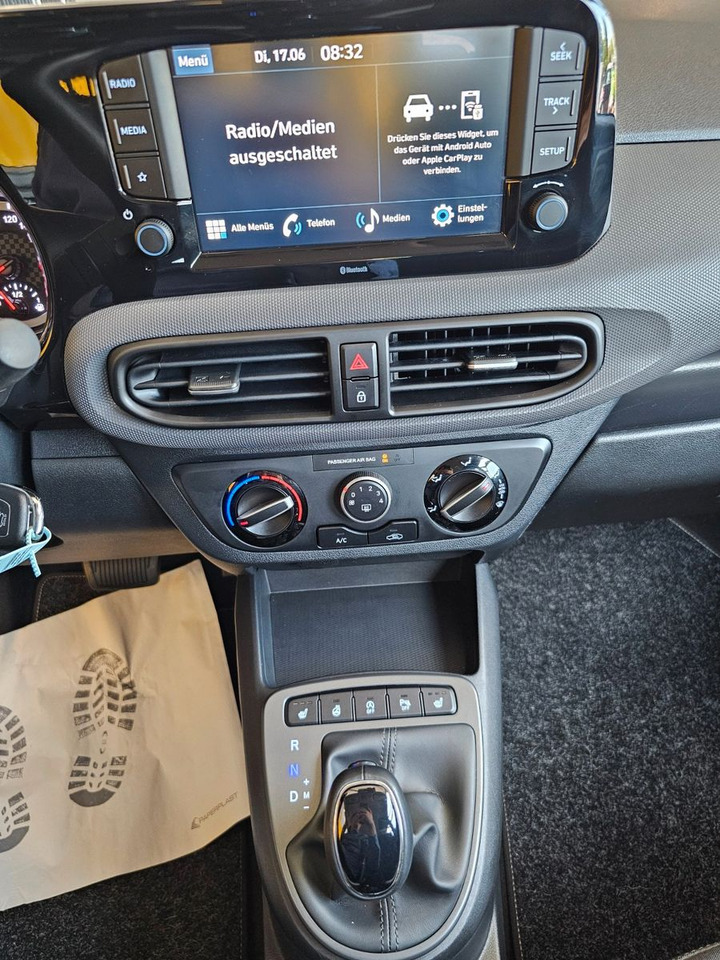 Automóvel Hyundai i10 Trend AUTOMATIK SHZ PDC LenkrHzg DAB Spurhal: foto 10