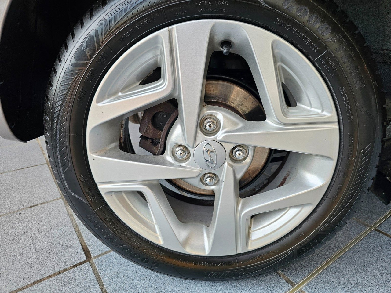 Automóvel Hyundai i10 Trend AUTOMATIK SHZ PDC LenkrHzg DAB Spurhal: foto 19