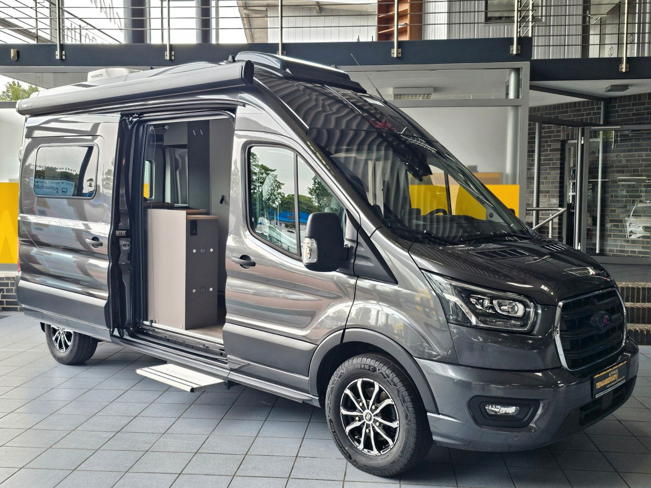 LMC Innovan 590 Standklima Solar WC Markise ACC AHK - Campervan: foto 4 LMC Innovan 590 Standklima Solar WC Markise ACC AHK - Campervan: foto 4
