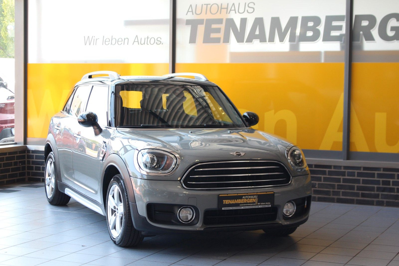 MINI Cooper D Countryman Pepper Navi Klimaaut. PDC - Automóvel: foto 2 MINI Cooper D Countryman Pepper Navi Klimaaut. PDC - Automóvel: foto 2