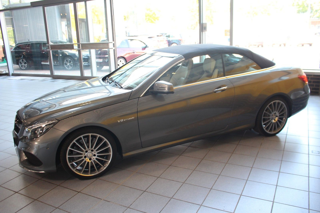 Mercedes-Benz E 500 Cabrio AMG Leder Memory Kamera LED DAB ACC - Automóvel: foto 5 Mercedes-Benz E 500 Cabrio AMG Leder Memory Kamera LED DAB ACC - Automóvel: foto 5