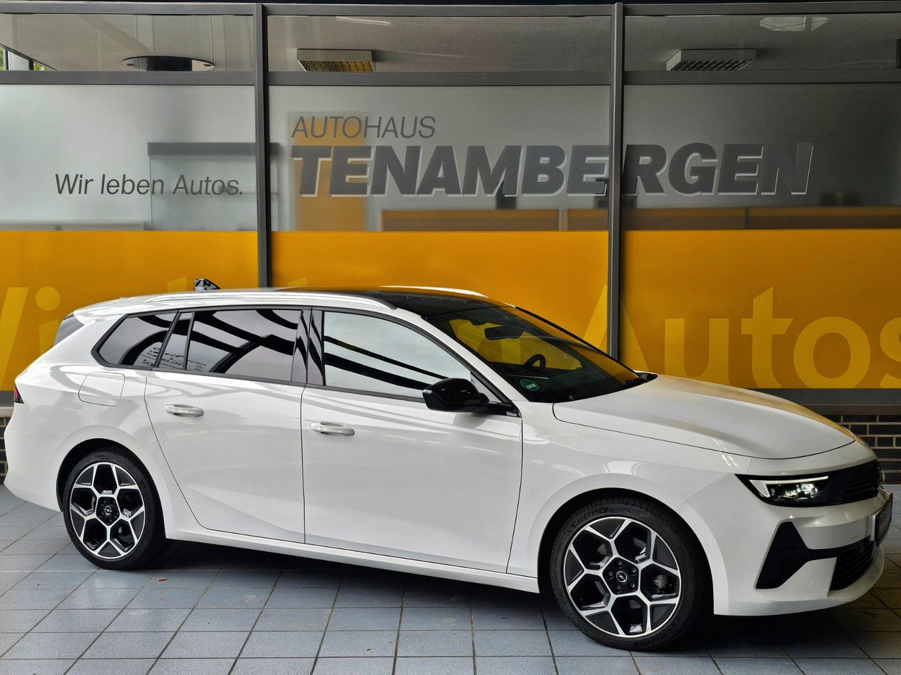 Opel Astra L 1.5 Ultimate Schiebedach Memory ACC AHK - Automóvel: foto 1 Opel Astra L 1.5 Ultimate Schiebedach Memory ACC AHK - Automóvel: foto 1