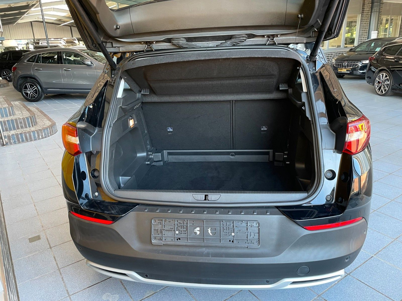 SUV Opel Grandland (X) Elegance Kamera Sitz- & Lenkradhzg: foto 8
