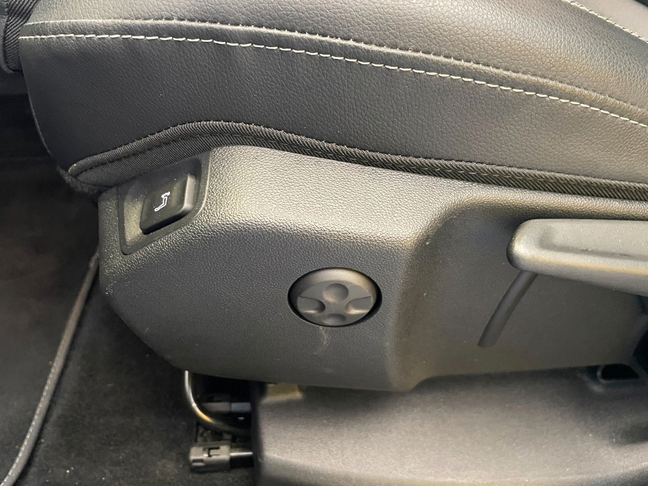 SUV Opel Grandland (X) Elegance Kamera Sitz- & Lenkradhzg: foto 17