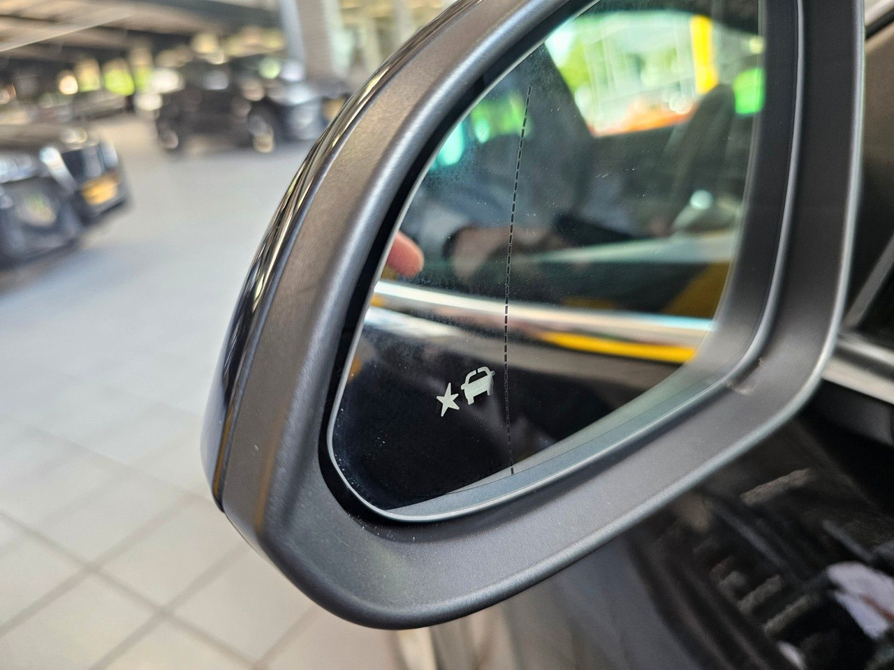 Opel Insignia A Business Innovation AHK ACC Leder Nav - Automóvel: foto 5 Opel Insignia A Business Innovation AHK ACC Leder Nav - Automóvel: foto 5