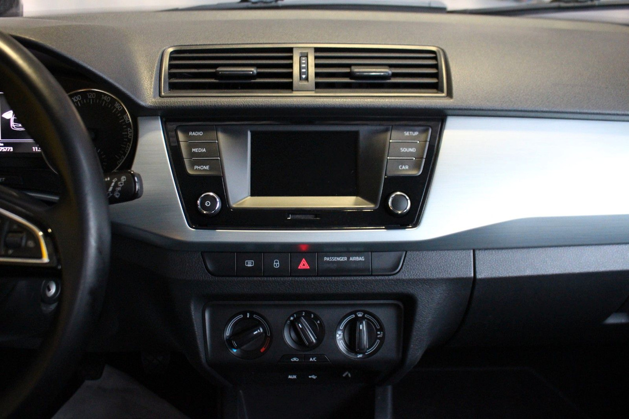Hatchback Skoda Fabia Ambition Klima Tempomat Bluetooth: foto 12
