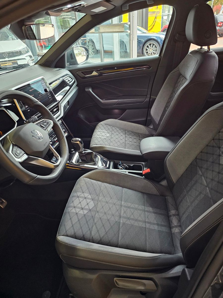 Volkswagen T-Roc R-Line eHeckklappe SHZ LED - SUV: foto 5 Volkswagen T-Roc R-Line eHeckklappe SHZ LED - SUV: foto 5