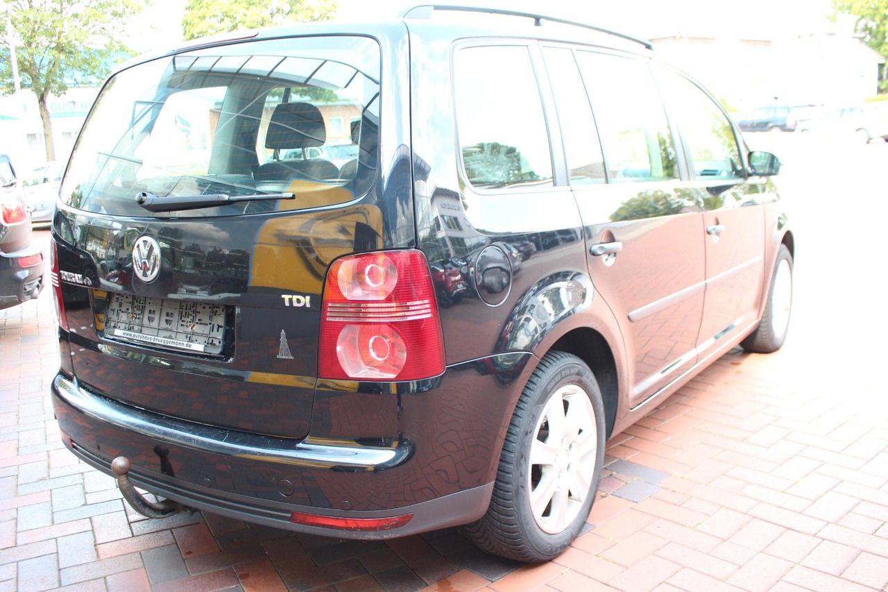 Volkswagen Touran Conceptline AHK 7 Sitze - Furgão de passageiros: foto 5 Volkswagen Touran Conceptline AHK 7 Sitze - Furgão de passageiros: foto 5