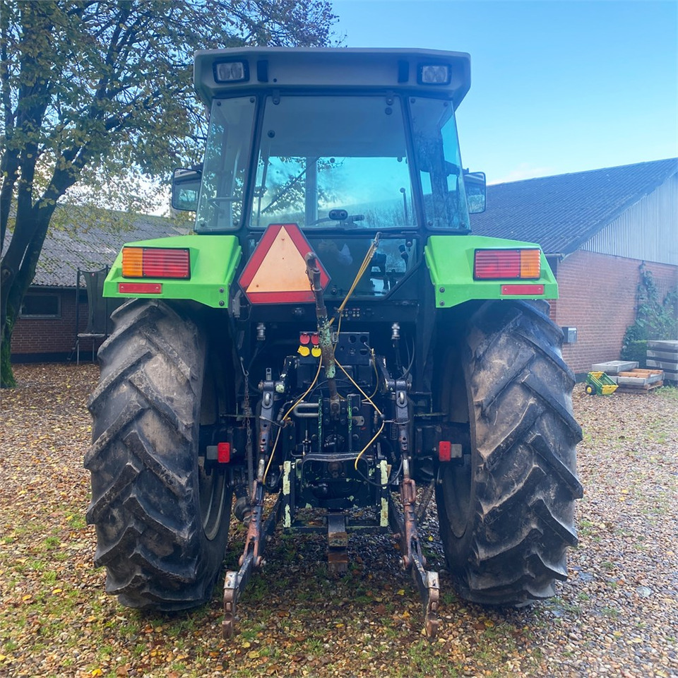 Deutz-Fahr DX 4.71 - Trator: foto 4 Deutz-Fahr DX 4.71 - Trator: foto 4