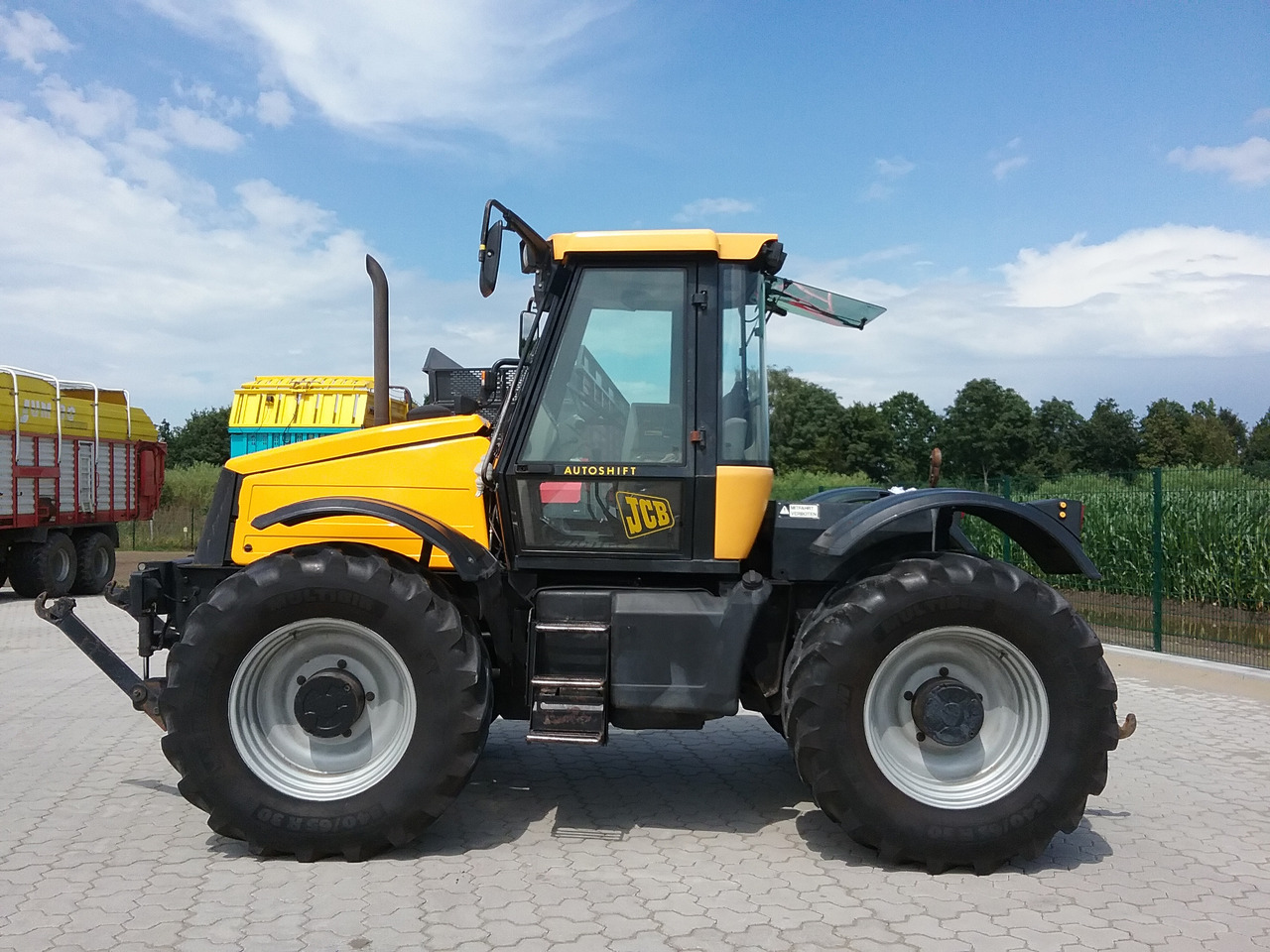 JCB Fastrac 2115 - Trator: foto 3 JCB Fastrac 2115 - Trator: foto 3