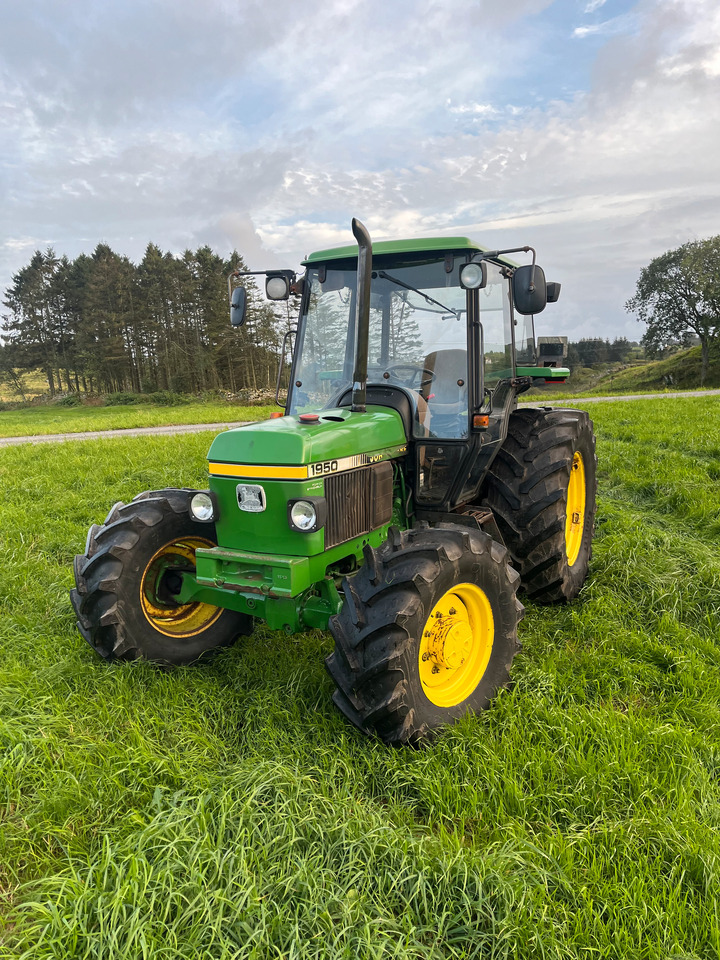 JOHN DEERE 1950 - Trator: foto 1 JOHN DEERE 1950 - Trator: foto 1
