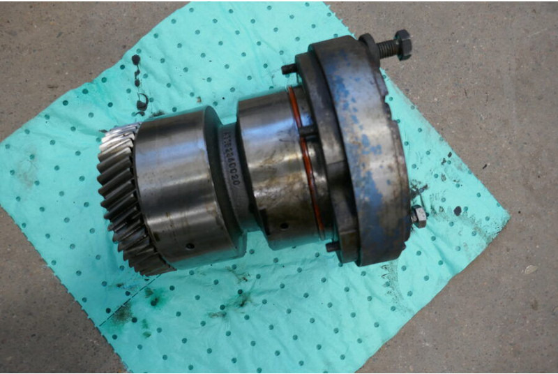 Mercedes-Benz Actros MP4 - Eixo e peças: foto 1 Mercedes-Benz Actros MP4 - Eixo e peças: foto 1