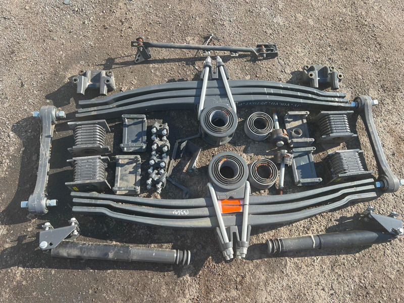 Volvo FH4 - Suspensão de molas/ Suspensão de lâminas: foto 1 Volvo FH4 - Suspensão de molas/ Suspensão de lâminas: foto 1