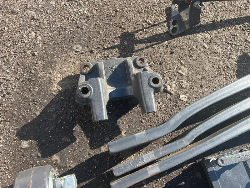 Volvo FH4 - Suspensão de molas/ Suspensão de lâminas: foto 4 Volvo FH4 - Suspensão de molas/ Suspensão de lâminas: foto 4