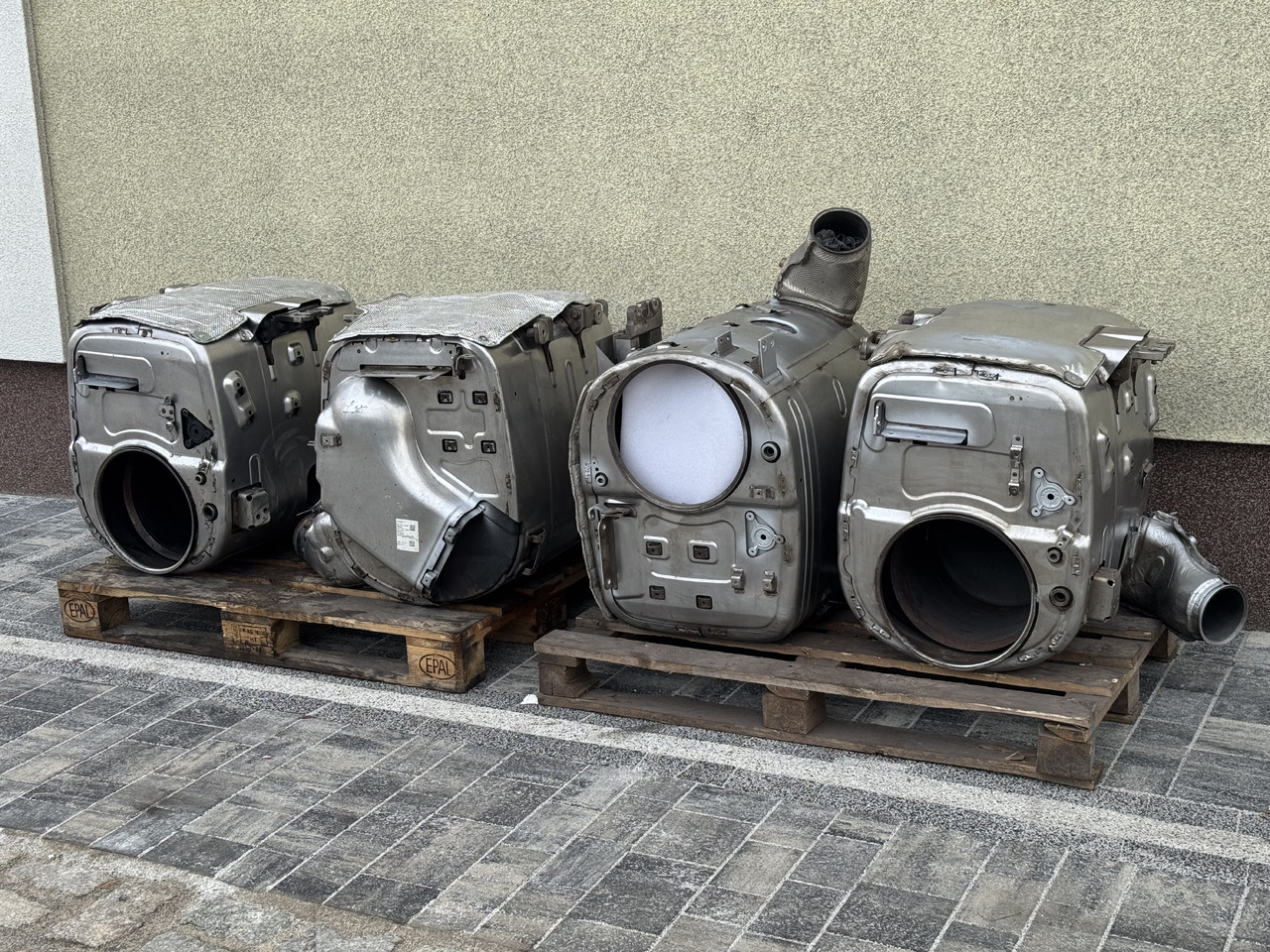 DAF XF 106 XG CF Efficient catalytic converters - Sistema de escape para Camião: foto 3 DAF XF 106 XG CF Efficient catalytic converters - Sistema de escape para Camião: foto 3