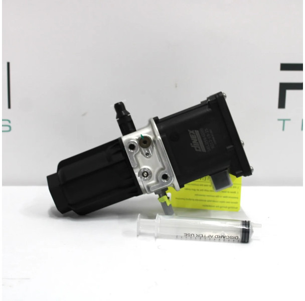 DAF XF106 AdBlue Pomp 2208766 Nieuw - Sistema de combustível para Camião: foto 1 DAF XF106 AdBlue Pomp 2208766 Nieuw - Sistema de combustível para Camião: foto 1