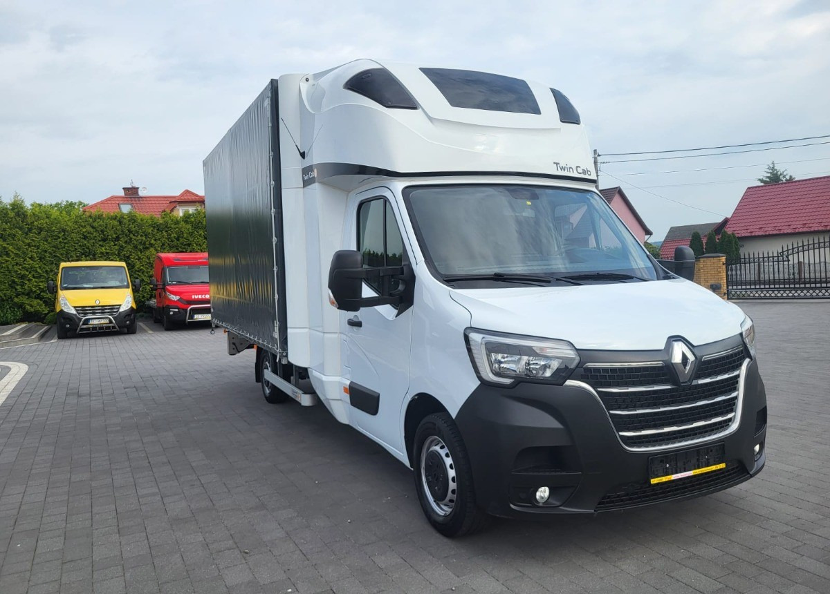 Renault 10 europalet kabina XXL 2x spania Master jak Nowy Kabina 2xspanie - Carrinha de lona: foto 4 Renault 10 europalet kabina XXL 2x spania Master jak Nowy Kabina 2xspanie - Carrinha de lona: foto 4