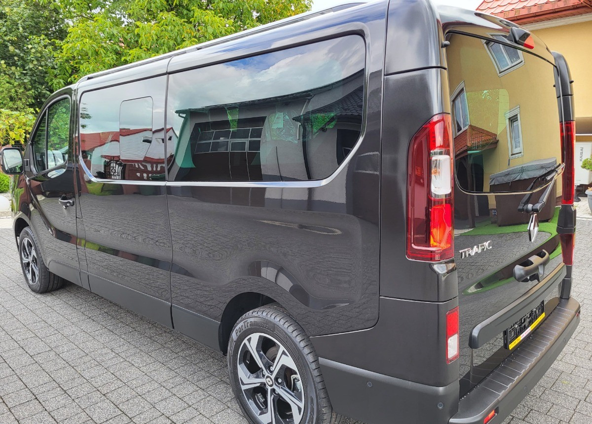 Renault Trafic Stan fabrycznie Nowy bez przebiegu Spaceclass Automatik L2 H1 - Minibus, Furgão de passageiros: foto 4 Renault Trafic Stan fabrycznie Nowy bez przebiegu Spaceclass Automatik L2 H1 - Minibus, Furgão de passageiros: foto 4