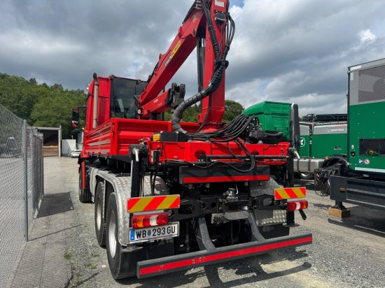 Mercedes-Benz AROCS 3552 963-2F Epsilon M100L86 Kran ? Leistungsstarker Holzladekran mit hoher Reichweite - Camião grua: foto 3 Mercedes-Benz AROCS 3552 963-2F Epsilon M100L86 Kran ? Leistungsstarker Holzladekran mit hoher Reichweite - Camião grua: foto 3