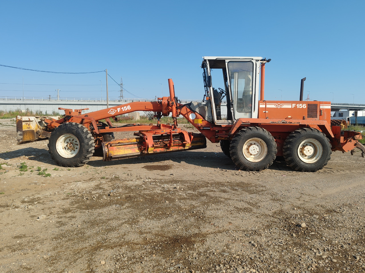 Locação financeira de Greder O&K F156 Greder O&K F156: foto 8