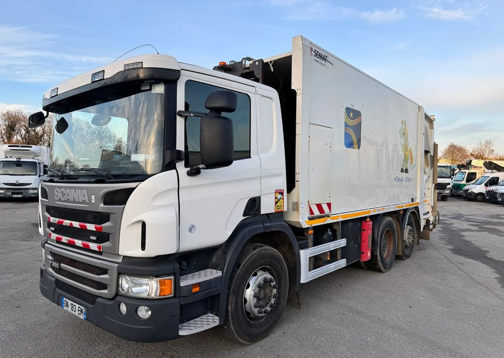 Scania P360 - Caminhão de lixo: foto 1 Scania P360 - Caminhão de lixo: foto 1