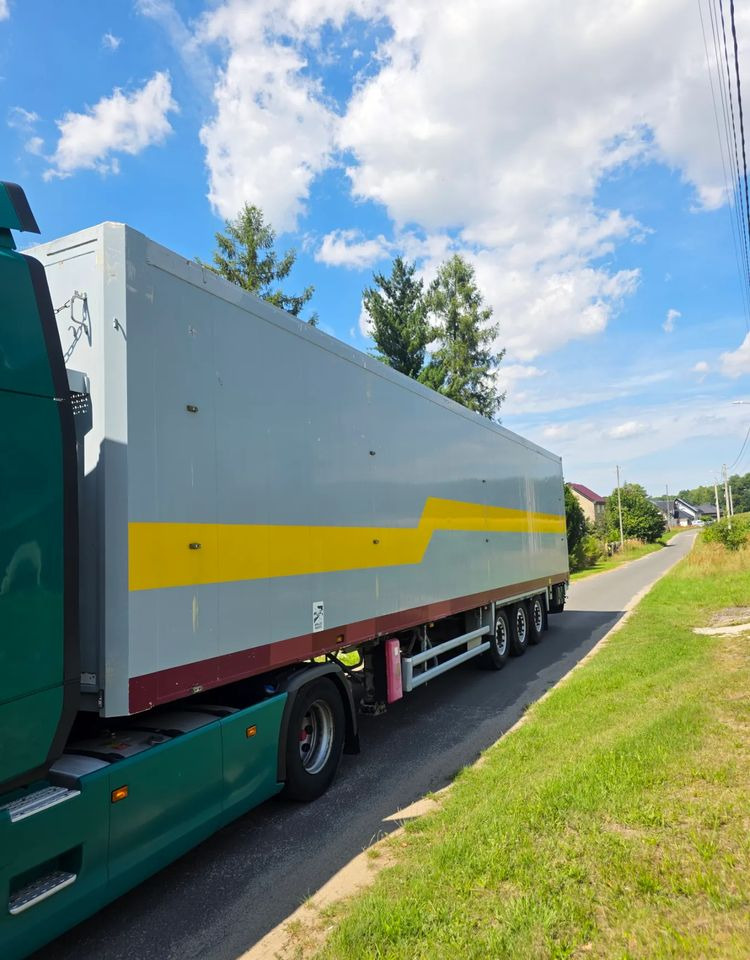 Stas S3-SZ334V - Semi-reboque piso móvel: foto 1 Stas S3-SZ334V - Semi-reboque piso móvel: foto 1