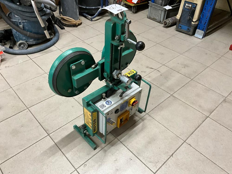 Muyen VA700 - Máquina de construção: foto 2 Muyen VA700 - Máquina de construção: foto 2